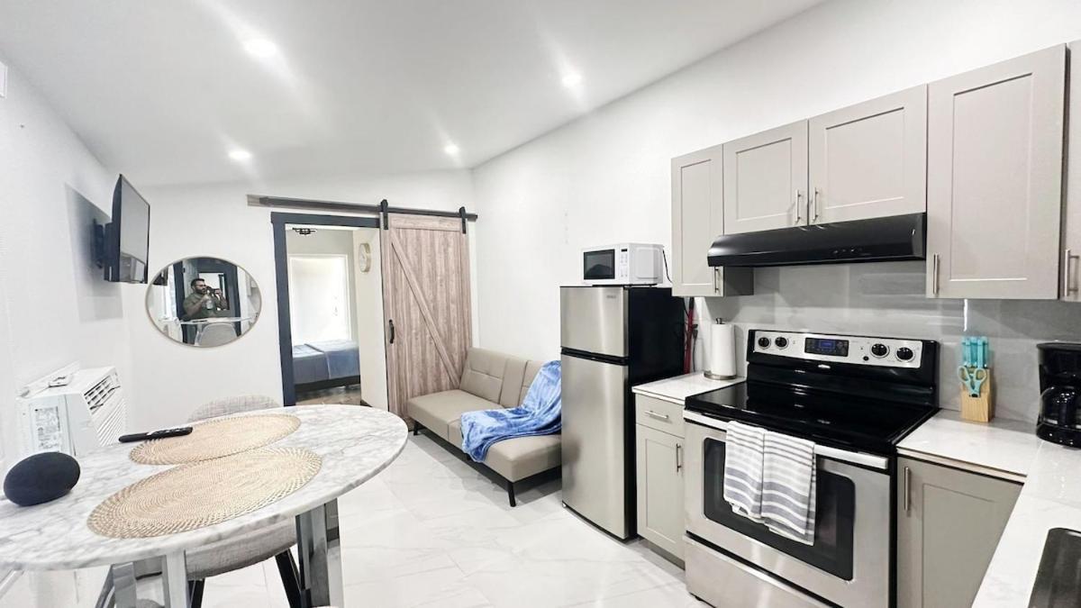 Private By International Airport Apartment Miami