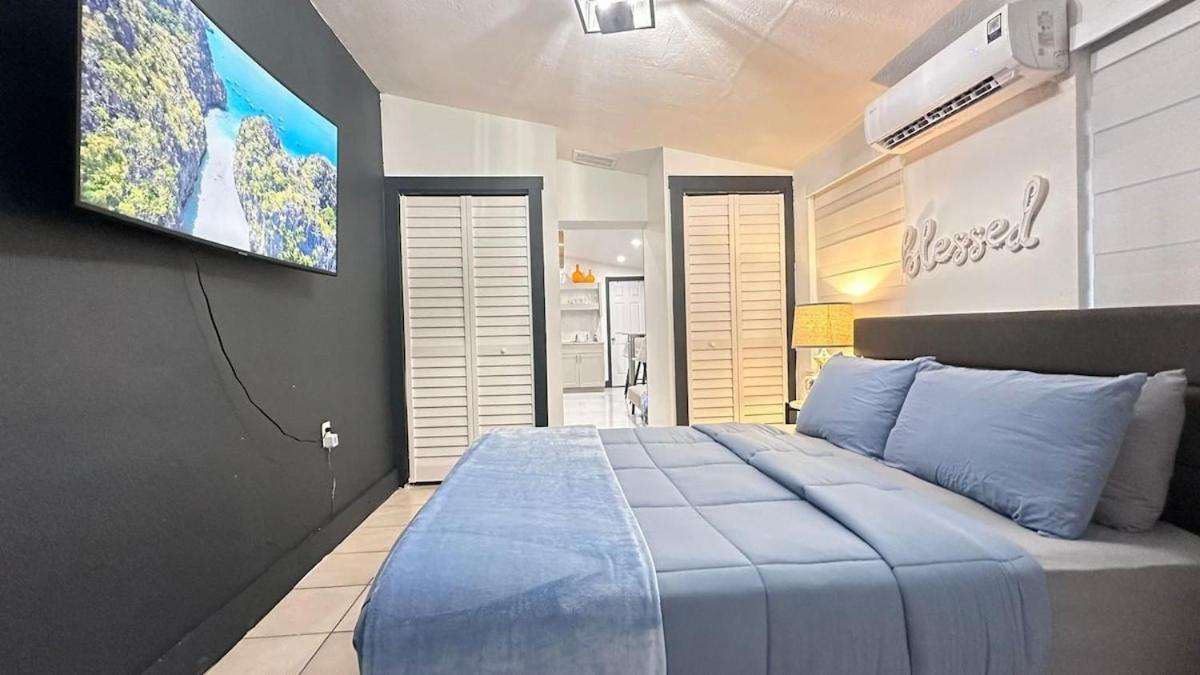 Apartment Private By International Airport